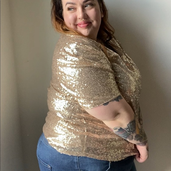 Champagne Sequin Plus Top - Picture 3 of 4